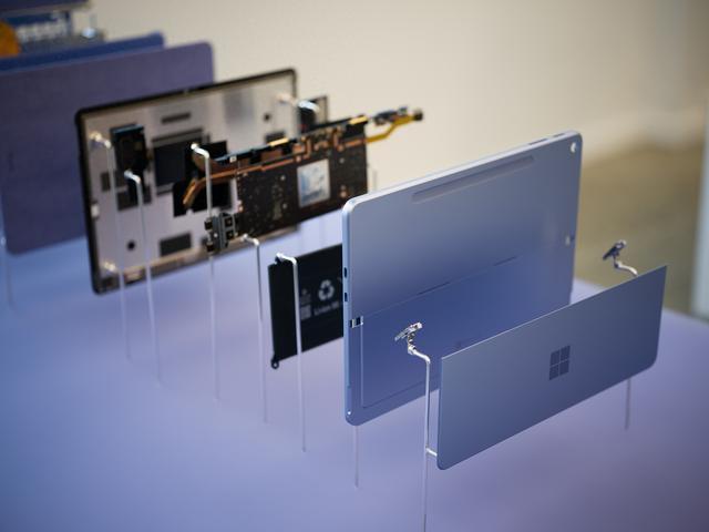 备取消磁吸充电接口 转而采用USB-Cpg电子试玩微软新款Surface设